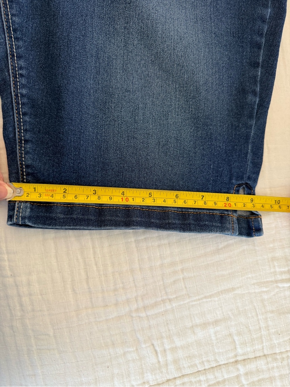 Curve Appeal Bermuda Shorts Size 12 - Picture 9 of 9